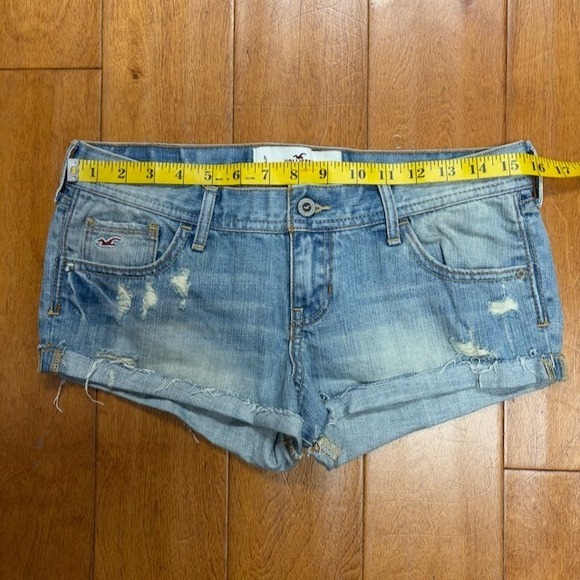 Hollister Womens Y2K Micro Mini Shorts Size 27 Denim Pockets Logo Distressed - Picture 5 of 8
